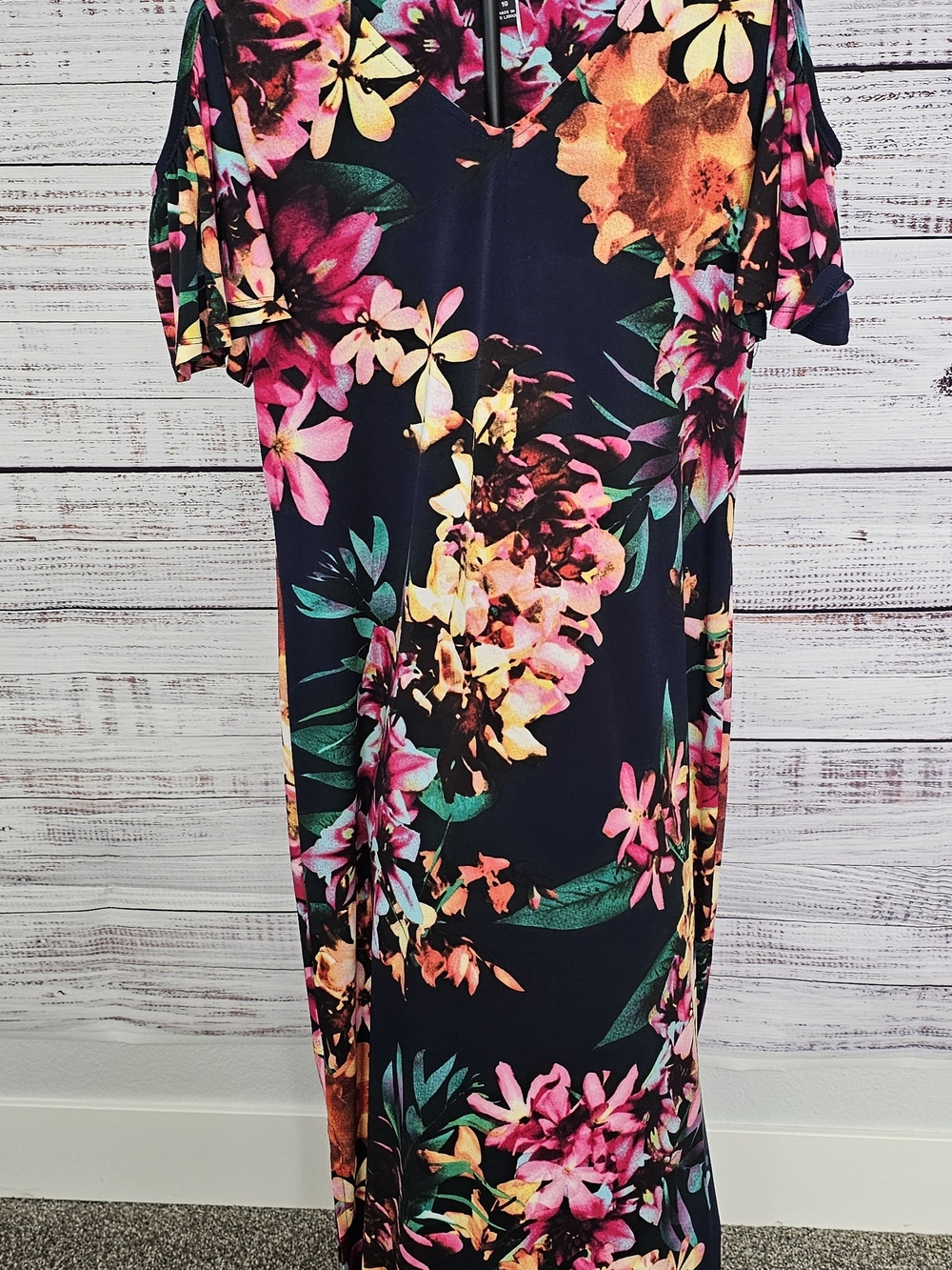 Hawaiian Floral V-Neck Cold Shoulder Sleeve Maxi Dress